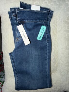 Vigoss Dark Blue Skinny Jeans with Stitch-Fix Tag